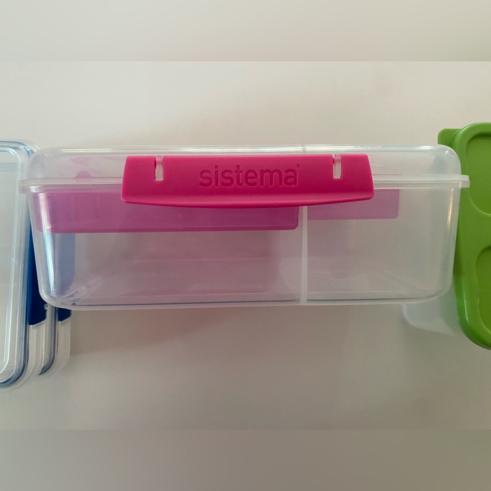 Lunch Box Storage - Picture 4 of 9